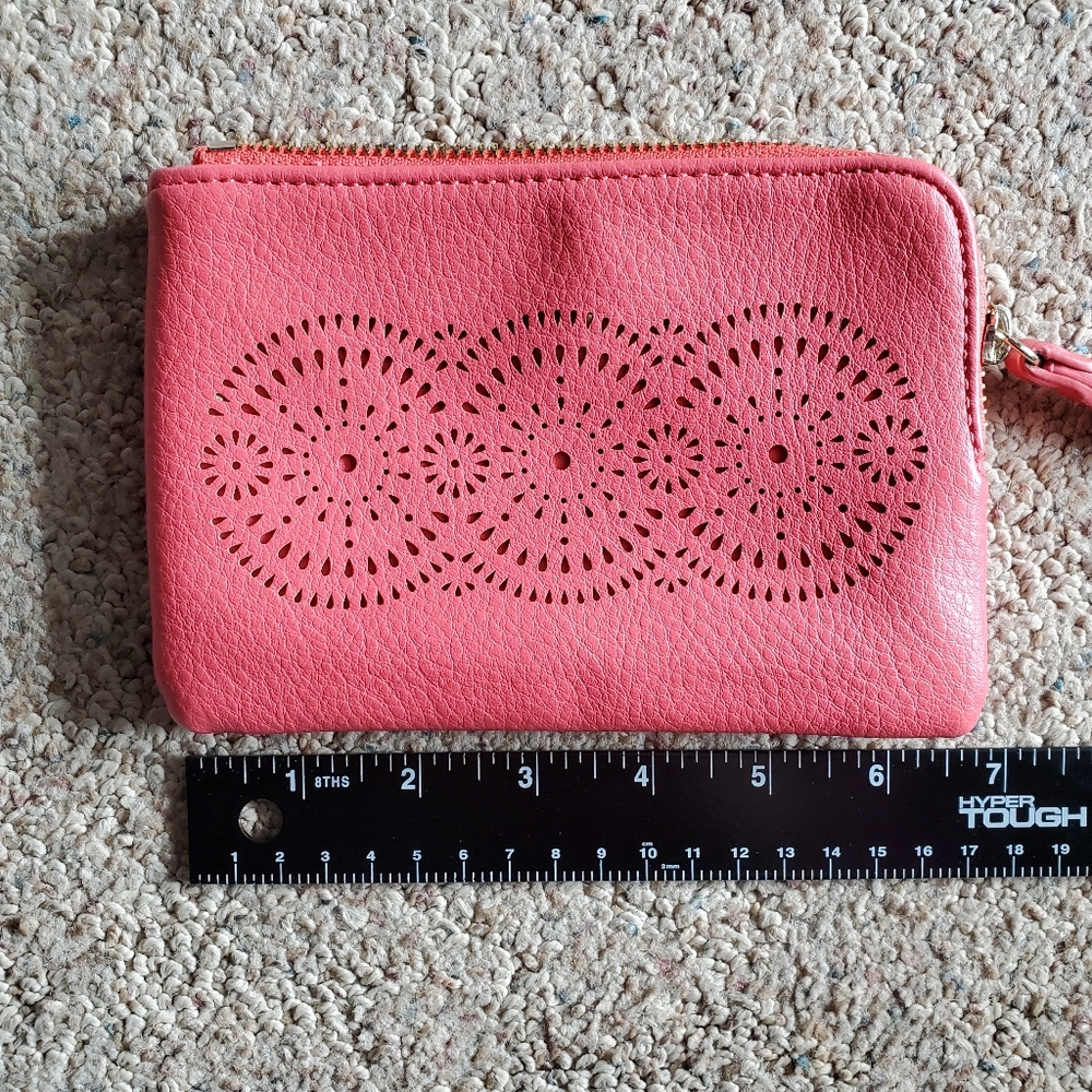Womens Laser Cut Coral Wristlet with Zipper Closure - Picture 4 of 5